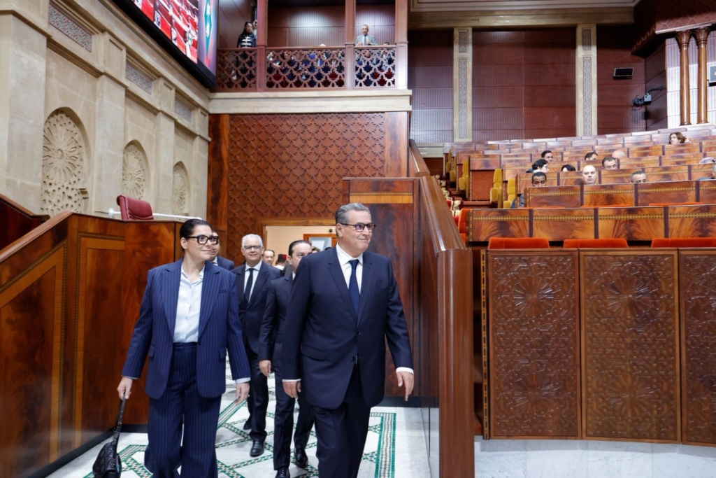 بطالة وغلاء وريع وبطء إصلاحات.. تقرير يرصد مكامن تعثر الحصيلة الحكومية