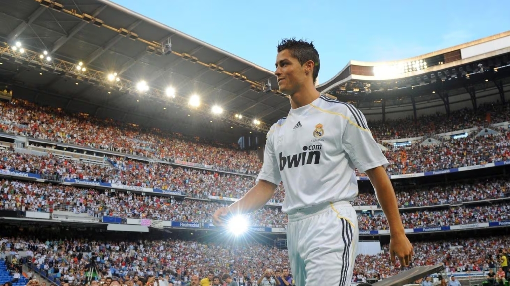 كواليس رفض رونالدو لبرشلونة لأجل الريال