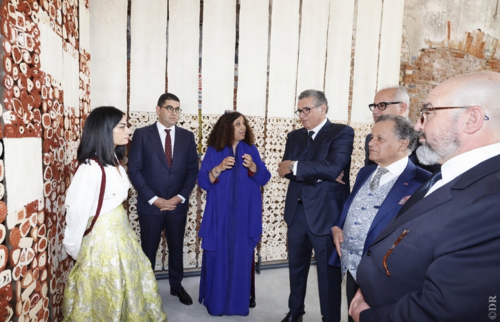 أخنوش يدشن جناح المغرب في المعرض الدولي للفنون