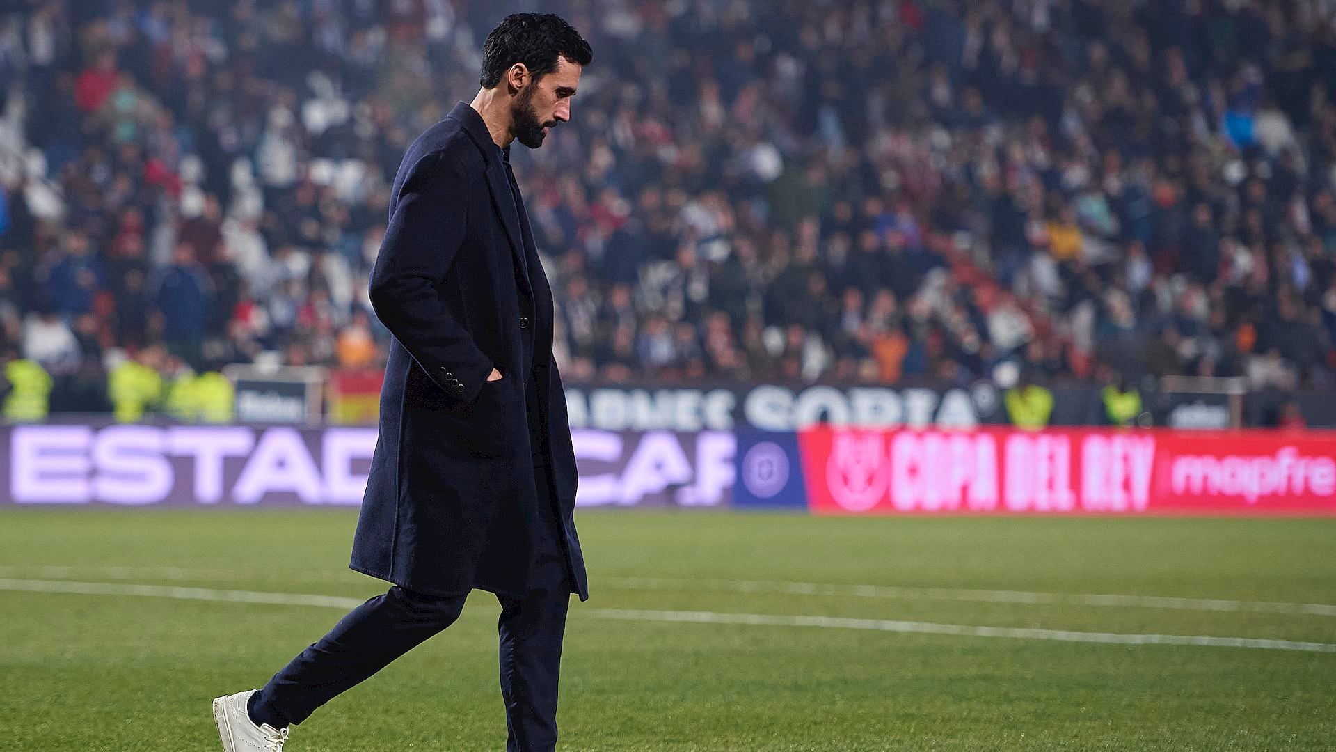 أربيلوا يعتذر للجماهير ويعد بعودة ريال مدريد