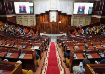 الكونفدرالية الديمقراطية للشغل تنتقد البرنامج الحكومي وتطالب بإجراءات  ملموسة