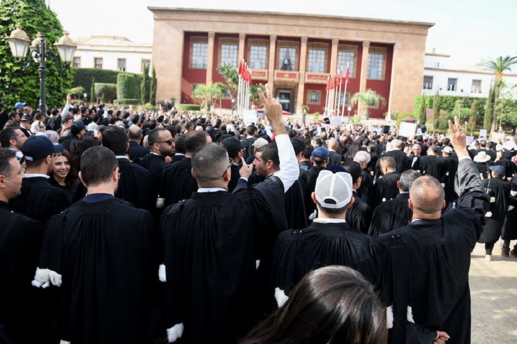 هيئة حقوقية تحذر من شلل المحاكم وتطالب وزير العدل بحوار فوري
