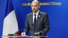 وزير خارجية فرنسا: لا نكتفي بدعم مغربية الصحراء سياسيا بل دبلوماسيا واستثماريا