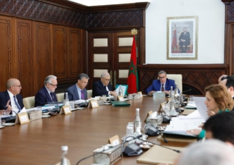 الحكومة تعدل نظام الدعم الاجتماعي لتشجيع المستفيدين على الاندماج في سوق الشغل