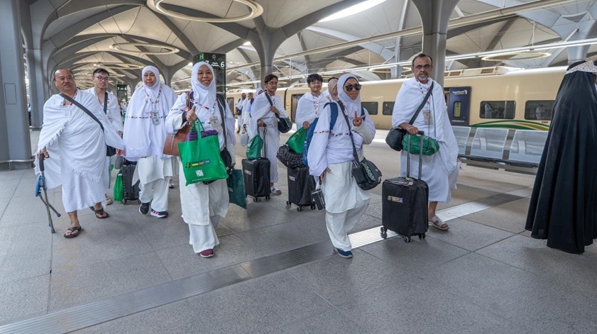 قطار الحرمين السريع ينقل أزيد من 800 ألف حاج