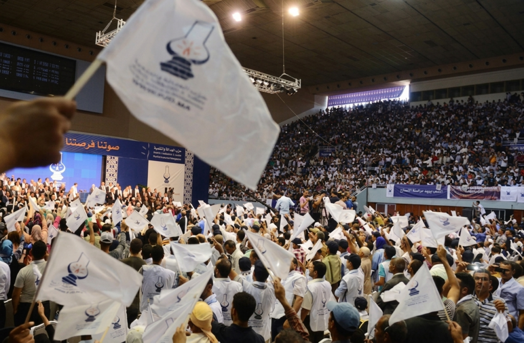ارتداد جديد ببيت “بيجيدي” العيون واتهامات للمستقيلين بـ”التمرد” و”الطمع الانتخابي”
