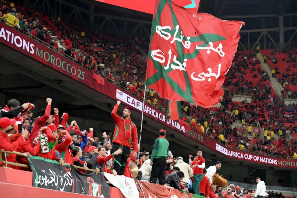 من أجل المونديال.. الشارع المغربي يذيب الخلافات ويتحد خلف تشكيلة وهبي