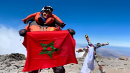 صفنضلة تكتب التاريخ بين إيفرست ولوتسي وترفع اسم المغرب بأعلى قمم العالم