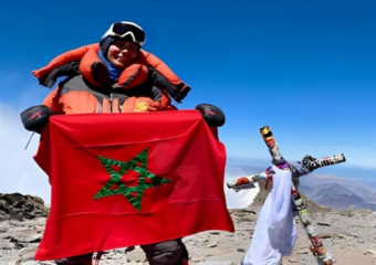 صفنضلة تكتب التاريخ بين إيفرست ولوتسي وترفع اسم المغرب بأعلى قمم العالم