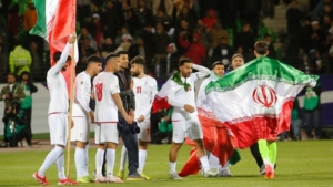 إيران تسلّم جوازات منتخبها للسفارة الأمريكية بأنقرة