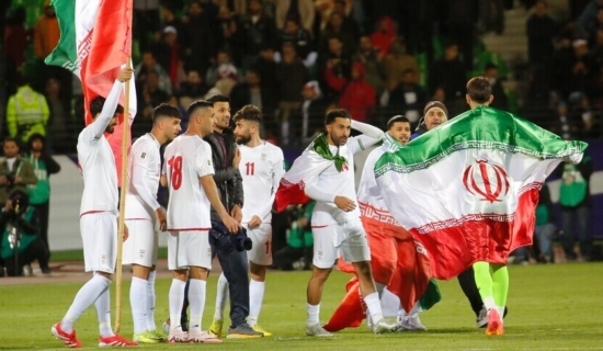 إيران تسلّم جوازات منتخبها للسفارة الأمريكية بأنقرة