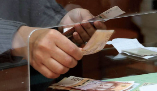 الحكومة تراهن على تشجيع التصريح بالعمل بمنحة استثنائية للمقصيين من الدعم المباشر