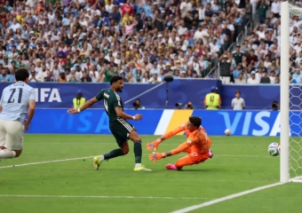 بأداء بطولي.. المنتخب السعودي يخرج بتعادل ثمين أمام الأوروغواي