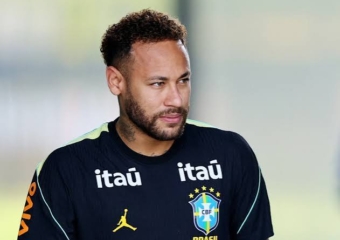 رئيس البرازيل: نيمار أول لاعب في منتخب يعمل من المنزل