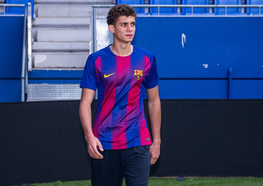 برشلونة يتعاقد مع المصري حمزة عبد الكريم