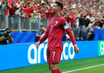 رونالدو أول لاعب يسجل في 6 نسخ بكأس العالم