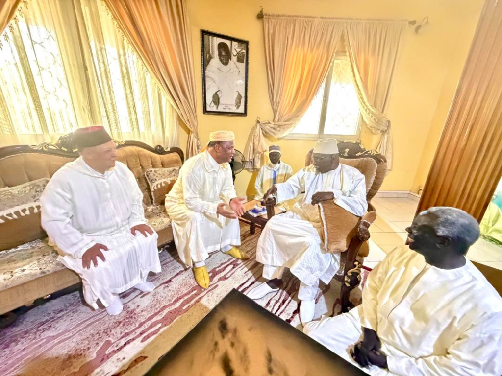 الناصري ينقل تحيات وعطف الملك لخليفة الطريقة التجانية بالسنغال