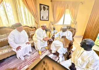 الناصري ينقل تحيات وعطف الملك لخليفة الطريقة التجانية بالسنغال
