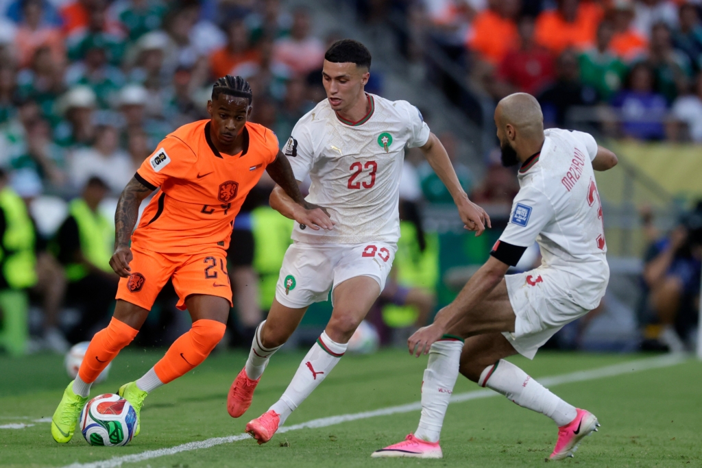 الاحتفاء بتأهل المنتخب المغربي يطغى على افتتاح جلسة مساءلة رئيس الحكومة