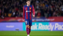 برشلونة يمدد عقد المدافع كريستينسن لعامين