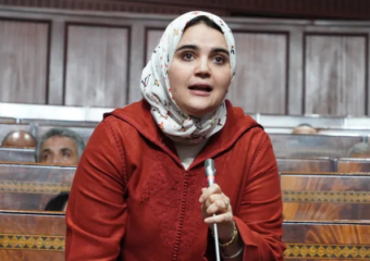 زينب السيمو.. حين يتحول الشباب إلى واجهة للترحال السياسي