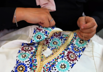 بين الطرز والاستقلال المادي.. تعاونية نسائية ترسم ملامح اقتصاد محلي جديد بآسفي