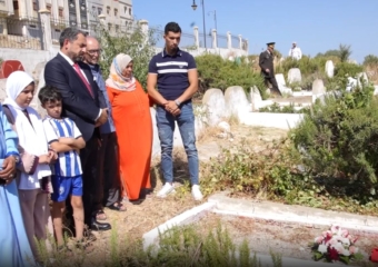 السفير التركي يزور عائلة المغربي الذي قضى برصاص الانقلابيين في إسطنبول