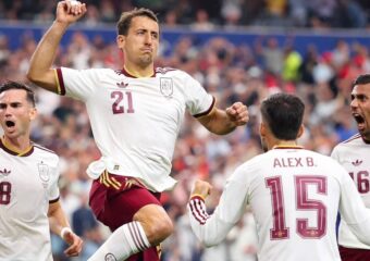 منتخب “لاروخا ” يراهن على الاستحواذ لخطف المونديال