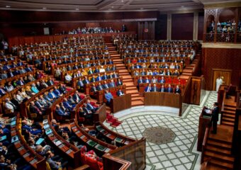هل تجاوز حضور المرأة في البرلمان منطق “التأثيث” إلى التأثير؟