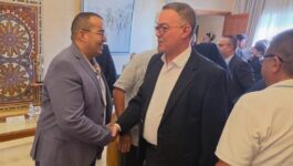 لقجع يحضر أشغال برلمان “البام” وترقب للإعلان الرسمي عن انضمامه للجرار