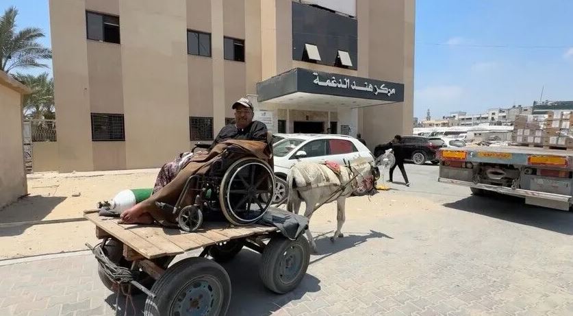 بين الخيمة وغرفة الغسيل.. حكاية “موت بطيء” يعيشها مرضى الكلى في غزة