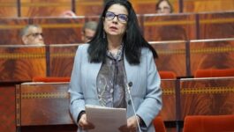 الحكومة تتريث في مراجعة العطل والفلاح: 17 يوم عطلة بالمغرب عدد مُرضٍ