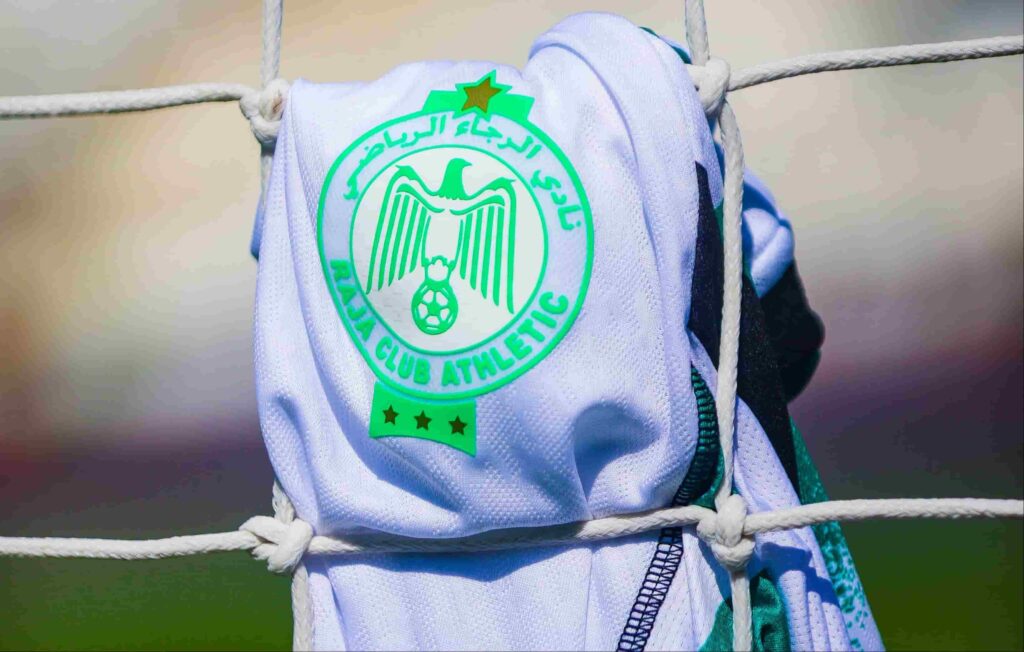 جماهير الرجاء تنتقد بطء “الميركاتو” وتدعو المكتب المسير لتسريع تحركاته