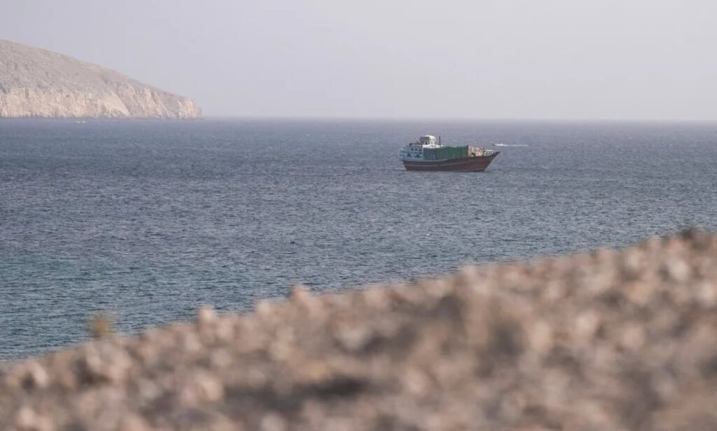إيران: قريبون من اتفاق بشأن مضيق هرمز لكنه ليس كافيا لفتحه
