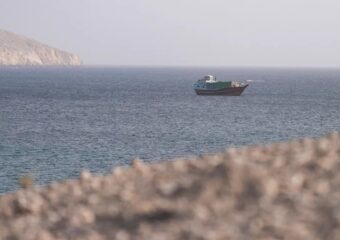 إيران: قريبون من اتفاق بشأن مضيق هرمز لكنه ليس كافيا لفتحه