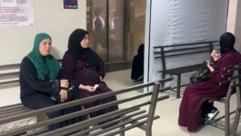 فقر الدم والإجهاض ونقص الرعاية.. الحرب تضاعف معاناة حوامل غزة