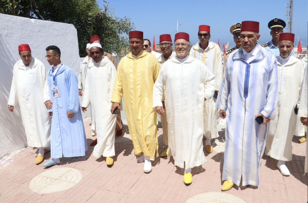 تسليم هبة ملكية للشرفاء الأمغاريين بمناسبة موسم مولاي عبد الله