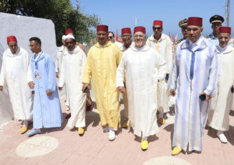 تسليم هبة ملكية للشرفاء الأمغاريين بمناسبة موسم مولاي عبد الله