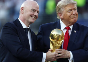 ترامب يحذر من عزل رئيس “الفيفا” جياني إنفانتينو