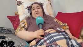 فاطمة.. مغربية أم لطفلين يكبلها المرض ويثقل حياتها وزن 220 كيلوغراما