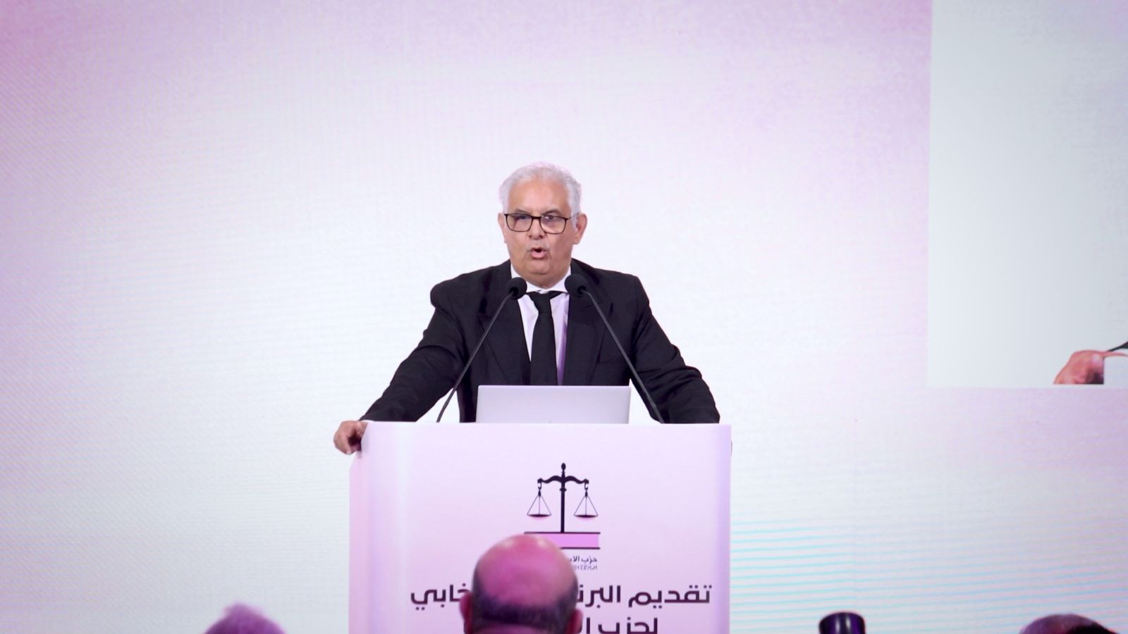 بركة: نرفض الانسياق وراء الصراعات السياسية والرهان هو استعادة الثقة