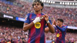 فليك: يامال يستعيد “مستواه المعهود” مع برشلونة