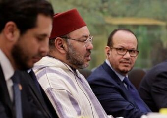 دراسة أكاديمية تفكك “حكومة الظل” وتعيد قراءة موقع المستشار الملكي في المغرب  