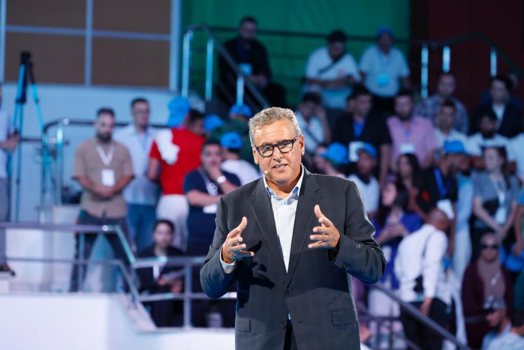 أخنوش: لجأنا لاستيراد الأغنام بسبب الجفاف و”البام” يُسيِّس أزمة القطيع