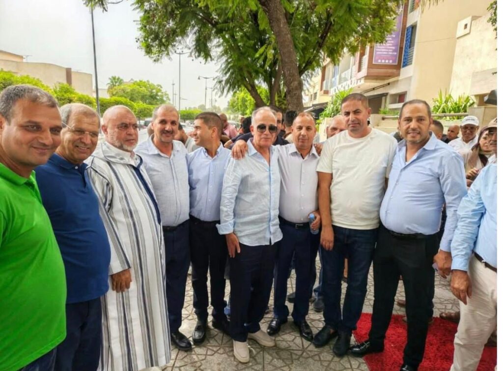 برلماني سابق توبع بتهريب المخدرات يثير الجدل بمرافقة عبو بجولات “البام”
