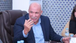 البام يتجه لسحب رئاسة يعقوب المنصور من العوني