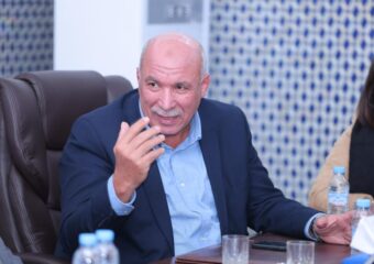 البام يتجه لسحب رئاسة يعقوب المنصور من العوني