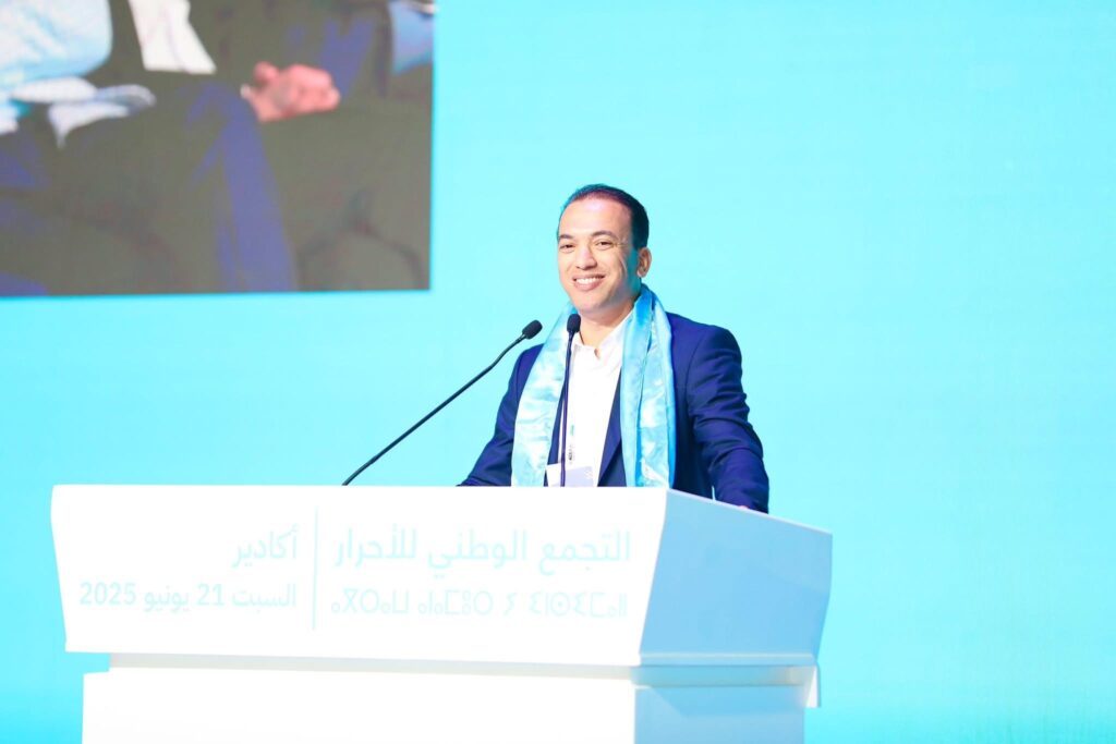 السعدي لـ”البام”: شعاركم أكبر إساءة لكم وتقلدون “الأحرار” في كل شيء
