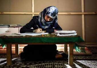 غزة تستأنف الدراسة وسط الأنقاض.. التعليم في مواجهة الحرب والنزوح
