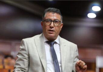 حموني: تراشق الأغلبية في ملف “الفراقشية” دليل تَورُّطها وتواطئها ضد المغاربة